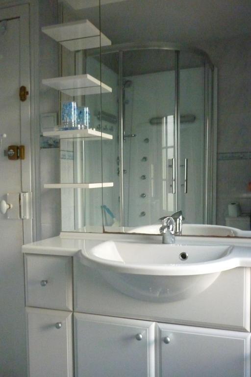 Chambres D'Hotes Le Jardin D'Alice Le Tilleul Room photo