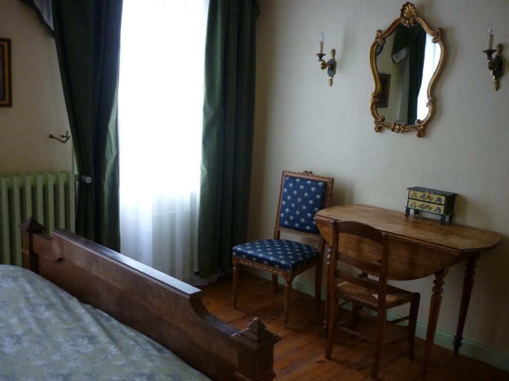 Chambres D'Hotes Le Jardin D'Alice Le Tilleul Room photo
